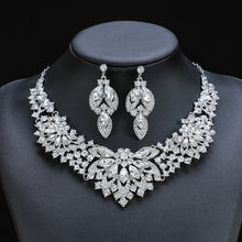 Load image into Gallery viewer, Exquisite Leaves of Elegance Crystal Jewelry Sets For Wedding or Quinceanera Party