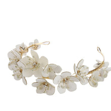 Load image into Gallery viewer, Handmade Wreath Simulated Pearl Headband Bridal Wedding Headpiece