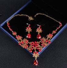 Load image into Gallery viewer, Rose Ruby Red Vintage Rhinestone Tiara and Jewelry Set