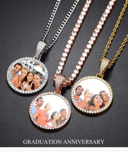 Load image into Gallery viewer, Custom Photo Necklace Personalized Round Medallion