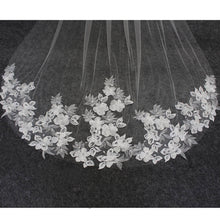 Load image into Gallery viewer, Exquisite Flower Lace Appliques One Layer Wedding Veil with Comb