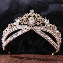 Load image into Gallery viewer, Ribbons Design Retro Crystal Tiara