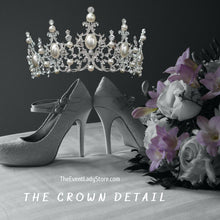 Load image into Gallery viewer, baroque royal pearls and crystal bridal crown