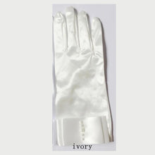 Load image into Gallery viewer, Wrist Length Bridal Gloves with Pretty Simulated Pearl Detail