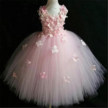 Load image into Gallery viewer, little flower girls dress in pink tulle
