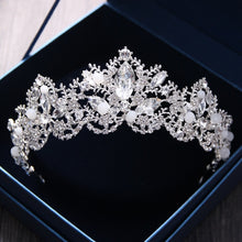 Load image into Gallery viewer, New Fashion Baroque Affordable Crystal Bridal Crown Tiaras for Women Bride Wedding Hair Accessories
