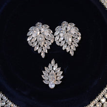 Load image into Gallery viewer, Classic 4-Piece- High Quality Cubic Zirconia Bridal Jewelry Set