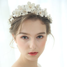 Load image into Gallery viewer, Handmade Wreath Simulated Pearl Headband Bridal Wedding Headpiece 
