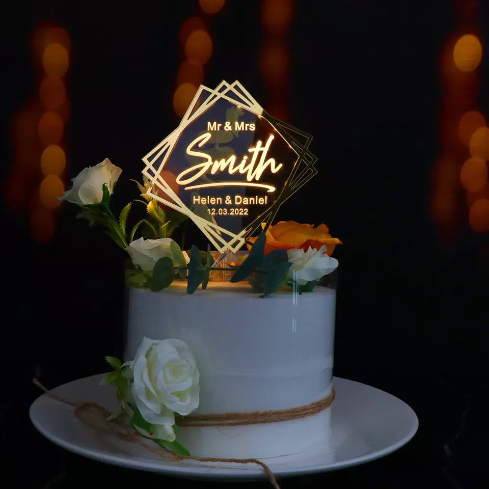 Mr and Mrs Cake Topper - Personalized and Modern LED decor - Wedding Day