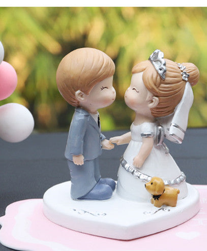 Cute Style Bride and Groom Wedding Cake Topper Figurines
