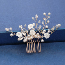 Load image into Gallery viewer, Gold Wedding Hair Combs Leaf Flower Design Bridal Hair Accessories
