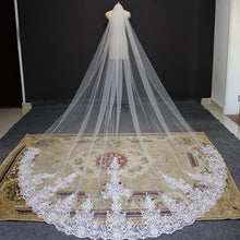 Load image into Gallery viewer, High Quality Cathedral One Layer Wedding Veil Fleur Appliques Lace with Comb
