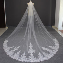 Load image into Gallery viewer, High Quality Cathedral One Layer Wedding Veil Fleur Appliques Lace with Comb
