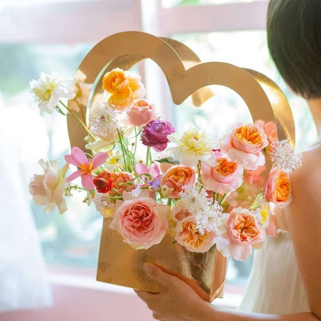 Heart Shape Portable  Flower Box Bag Paper Packaging Box For Weddings