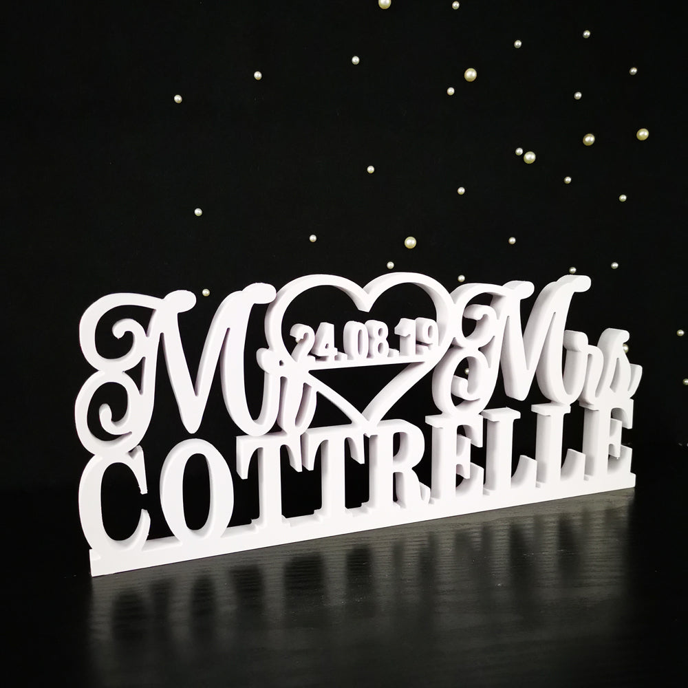 Elegant Personalized Bridal Sign - Mr and Mrs Wedding Table Decoration
