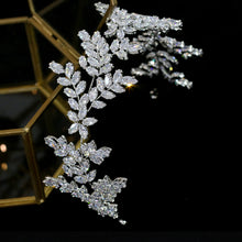 Load image into Gallery viewer, High-Quality Leaf Design Triple A Cubic Zirconia Wedding Headband-Tiara
